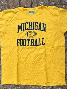 University of Michigan Football 2XL Fanatics T Shirt
